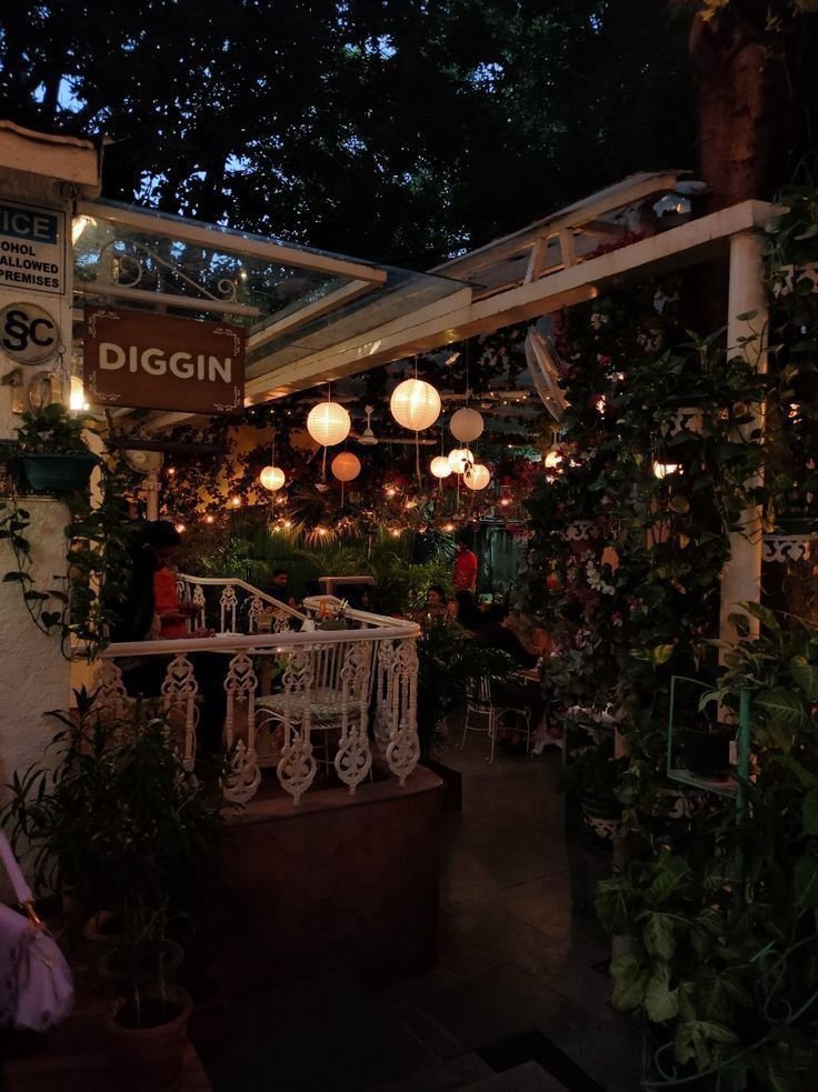 Hangout Places in Delhi