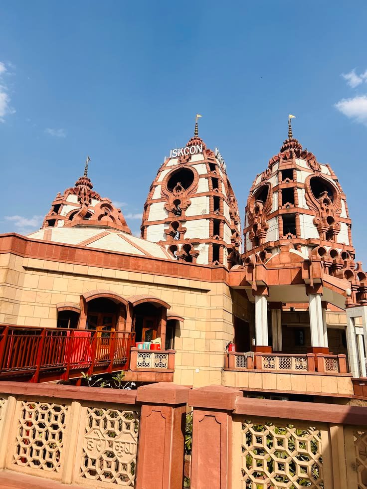 Top attractions near Lotus Temple